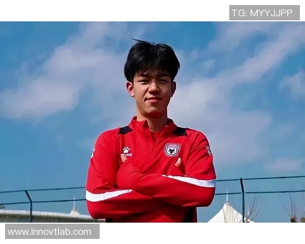 齐字在足球界的明星球员盘点与他们的辉煌成就回顾